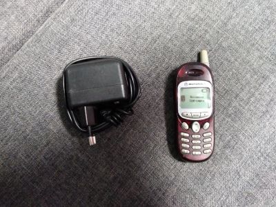 Лот: 19138268. Фото: 1. motorola т190. Кнопочные мобильные телефоны