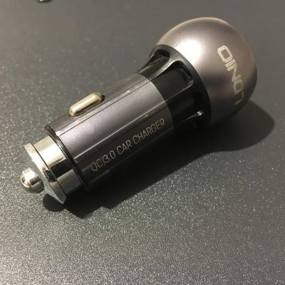 Лот: 25128720. Фото: 1. Автомобильное зарядное устройство... Электроприборы для автомобиля