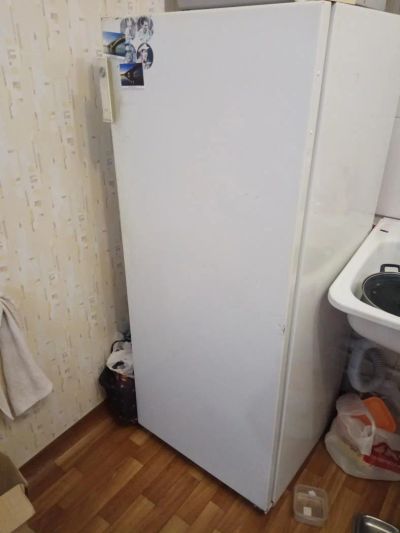 Лот: 11335029. Фото: 1. Холодильник Бирюса. Холодильники, морозильные камеры