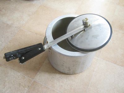 Лот: 25334265. Фото: 1. Скороварка. Кастрюли