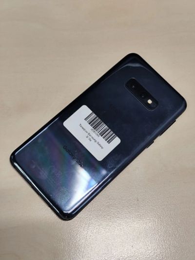 Лот: 25518272. Фото: 1. Телефон Samsung Galaxy S10e. Телефоны в разбор