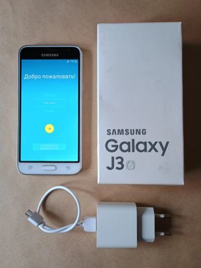 Лот: 21739826. Фото: 1. Смартфон Samsung Galaxy J3 (2016... Смартфоны