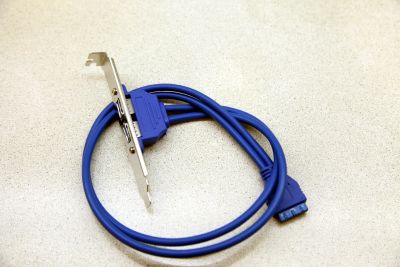 Лот: 12650078. Фото: 1. Планка расширения USB 3.0 на заднюю... Платы расширения, контроллеры, доп. порты
