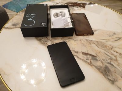Лот: 17045357. Фото: 1. Xiaomi Mi Note 3. Смартфоны