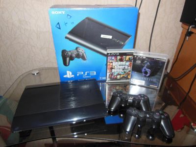 Лот: 6400213. Фото: 1. PS3 + GTA 5 + Resident Evil 6... Игровые приставки, консоли