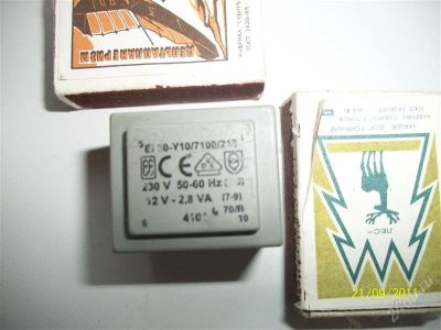 Лот: 7042986. Фото: 1. Трансформатор 12v-2,8va---230v... Трансформаторы, катушки