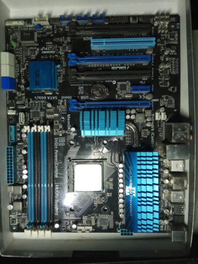 Лот: 18438628. Фото: 1. Топовая материнка Asus M5A99FX... Материнские платы