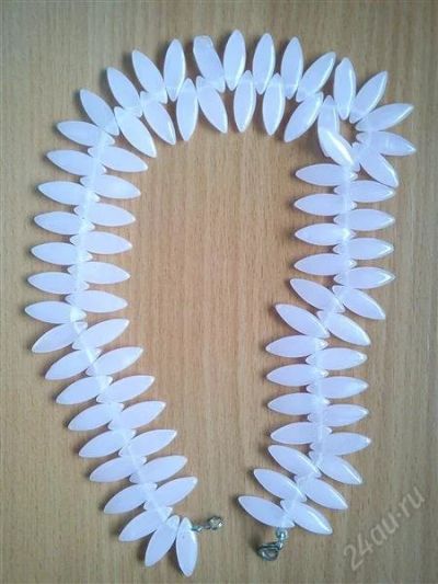 Лот: 2371228. Фото: 1. Бусы из розового стекла или камня. Бусы