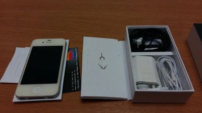 Лот: 9022658. Фото: 1. Смартфон IPhone 4 8Gb. Смартфоны