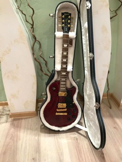 Лот: 9954360. Фото: 1. Гитара Gibson les paul studio... Гитары