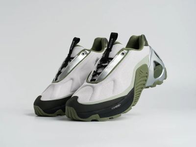 Лот: 25530825. Фото: 1. Кроссовки Adidas Edge Runner. Кеды, кроссовки, слипоны