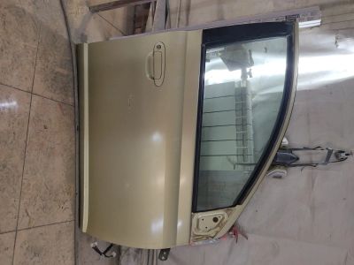 Лот: 17317505. Фото: 1. Дверь водительская Toyota platz. Кузов
