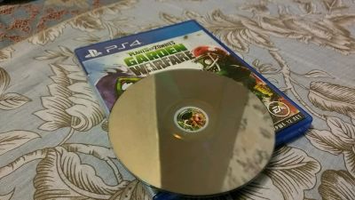 Лот: 10303509. Фото: 1. "Plants vs Zombies" Garden Warfare. Игры для консолей
