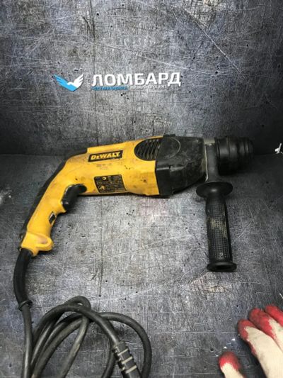 Лот: 17706385. Фото: 1. Перфоратор DeWALT D25103(лж4219... Электроинструмент