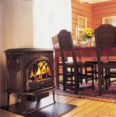 Лот: 170454. Фото: 1. Камин чугунный Jotul F 3. Другое (предметы интерьера)
