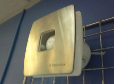 Лот: 6788989. Фото: 1. Вентилятор вытяжной бытовой Electrolux... Вентиляторы бытовые