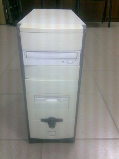 Лот: 3811901. Фото: 1. Системный блок Celeron D 2.26... Компьютеры в сборе