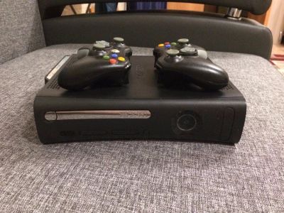 Лот: 9762083. Фото: 1. Продам X-box 360 Elite 250Gb... Игровые приставки, консоли