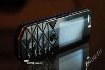 Лот: 2811493. Фото: 1. nokia 7500 (обмен iphone , htc... Кнопочные мобильные телефоны