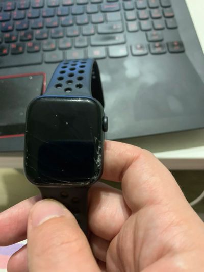 Лот: 16929880. Фото: 1. Apple watch S5 44mm разбит дисплей. Смарт-часы, фитнес-браслеты, аксессуары