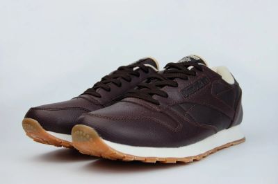 Лот: 16946568. Фото: 1. Кроссовки Reebok CL Leather Brown... Кеды, кроссовки, слипоны