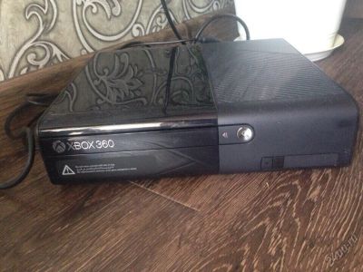 Лот: 5650300. Фото: 1. Xbox 360 ,500 gb + FIFA 15,Gta... Игровые приставки, консоли