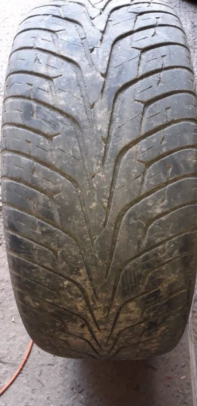 Лот: 16351038. Фото: 1. Hankook б/у 285/50 R20. Шины
