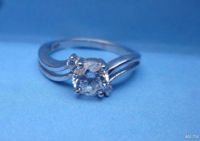 Лот: 8458659. Фото: 1. Кольцо серебряное с фианитами... Кольца, перстни