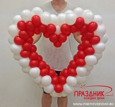 Лот: 3190491. Фото: 1. Подарочное сердце (80см) из воздушных... Воздушные шары