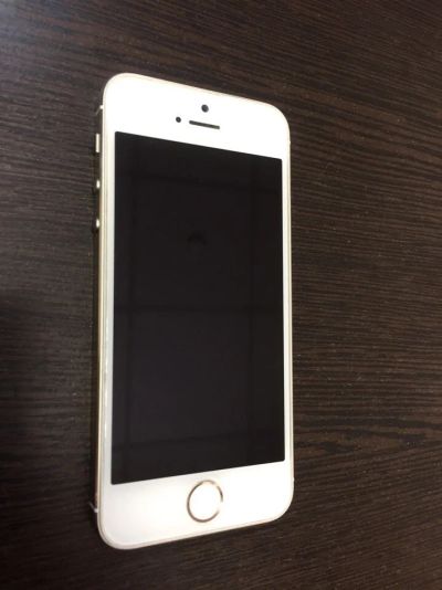 Лот: 9912546. Фото: 1. Apple iPhone 5s 16gb [ Gold... Смартфоны