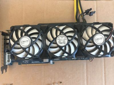 Лот: 13927771. Фото: 1. Gigabyte 7950 неисправна. Видеокарты