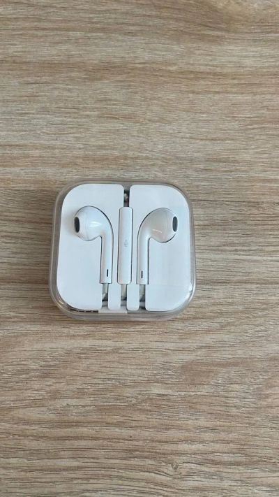 Лот: 17068612. Фото: 1. Наушники airpods. Наушники, гарнитуры