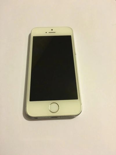 Лот: 7070295. Фото: 1. iPhone 5s 64Gb Silver (с 1 рубля... Смартфоны