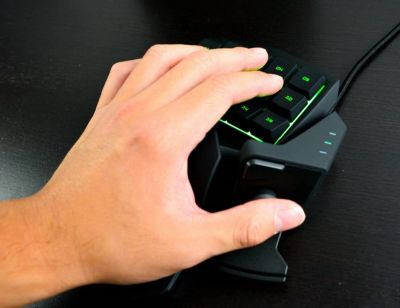 Лот: 11405482. Фото: 1. Игровой кейпад Razer Tartarus... Клавиатуры и мыши