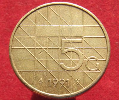 Лот: 16105044. Фото: 1. Нидерланды 5 гульденов, 1991г. Европа