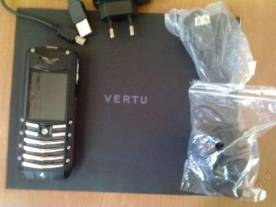 Лот: 1605780. Фото: 1. Vertu Ferrari made in U.K.. Кнопочные мобильные телефоны