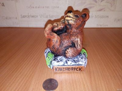 Лот: 13063360. Фото: 1. Сувенир медведь с надписью Красноярск... Фигурки, статуэтки