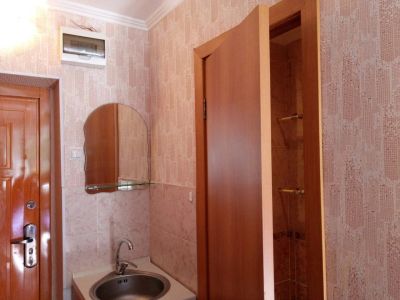 Лот: 9859359. Фото: 1. продам гостинку. Квартиры, студии