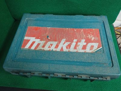 Лот: 25713551. Фото: 1. Перфоратор Makita HR2450(4712Б... Электроинструмент