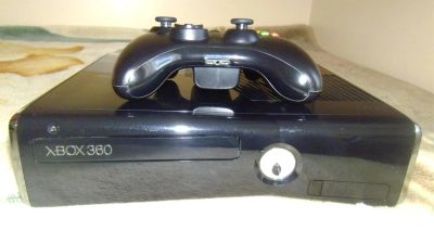 Лот: 3292954. Фото: 1. XBOX 360 250Gb FreeBoot, FIFA... Игровые приставки, консоли