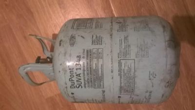 Лот: 8414034. Фото: 1. пустой баллон из под фреона. Другое (оснащение, оборудование, аксессуары)