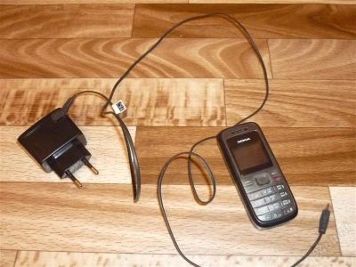 Лот: 1277815. Фото: 1. Телефон nokia с фонариком (не... Другое (смартфоны, связь, навигация)