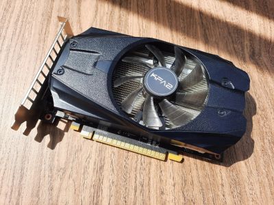 Лот: 19104430. Фото: 1. Видеокарта KFA2 GTX1050 2GB. Видеокарты