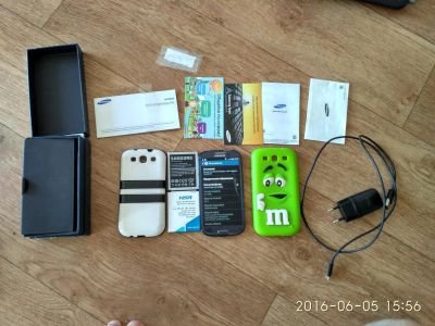 Лот: 4737771. Фото: 1. SAMSUng GALAXy S3 i9300 + 2 Доп... Смартфоны
