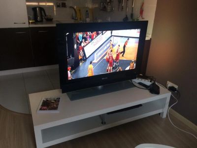 Лот: 7132955. Фото: 1. Телевизор Philips Ambilight, 37... Телевизоры