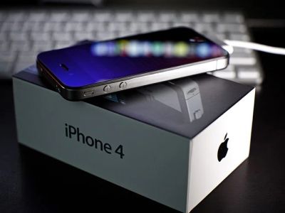 Лот: 4480656. Фото: 1. iPhone 4. Смартфоны