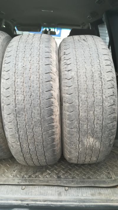 Лот: 11634280. Фото: 1. Шины Bridgestone 265*65*R17 пара... Шины