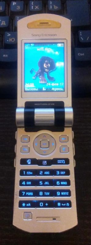 Лот: 9132995. Фото: 1. Sony Ericsson Z800i [старый добрый... Кнопочные мобильные телефоны