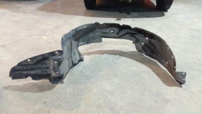 Лот: 20046389. Фото: 1. Подкрылок передний левый Mazda... Кузов
