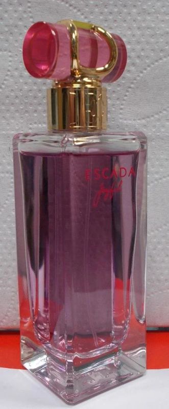 Лот: 12754931. Фото: 1. Парфюмированная вода Escada Joyful... Женская парфюмерия